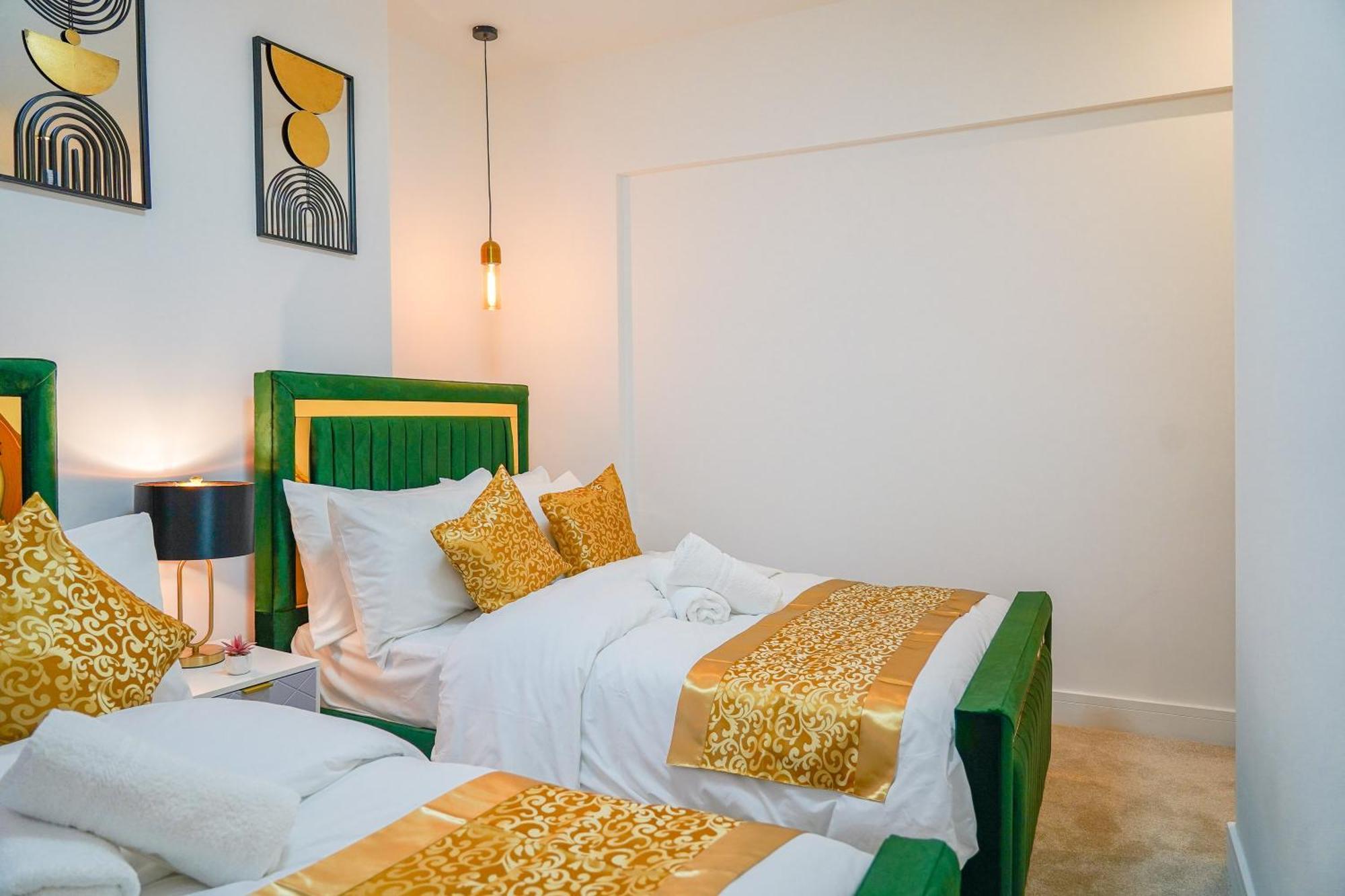 New Luxurious Stunning Block Apartments In Central Лондон Экстерьер фото